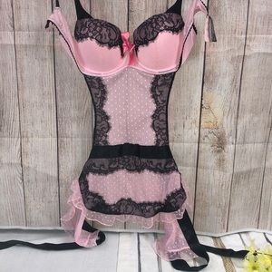 Nwot VS SEXY LITTLE THING 34c